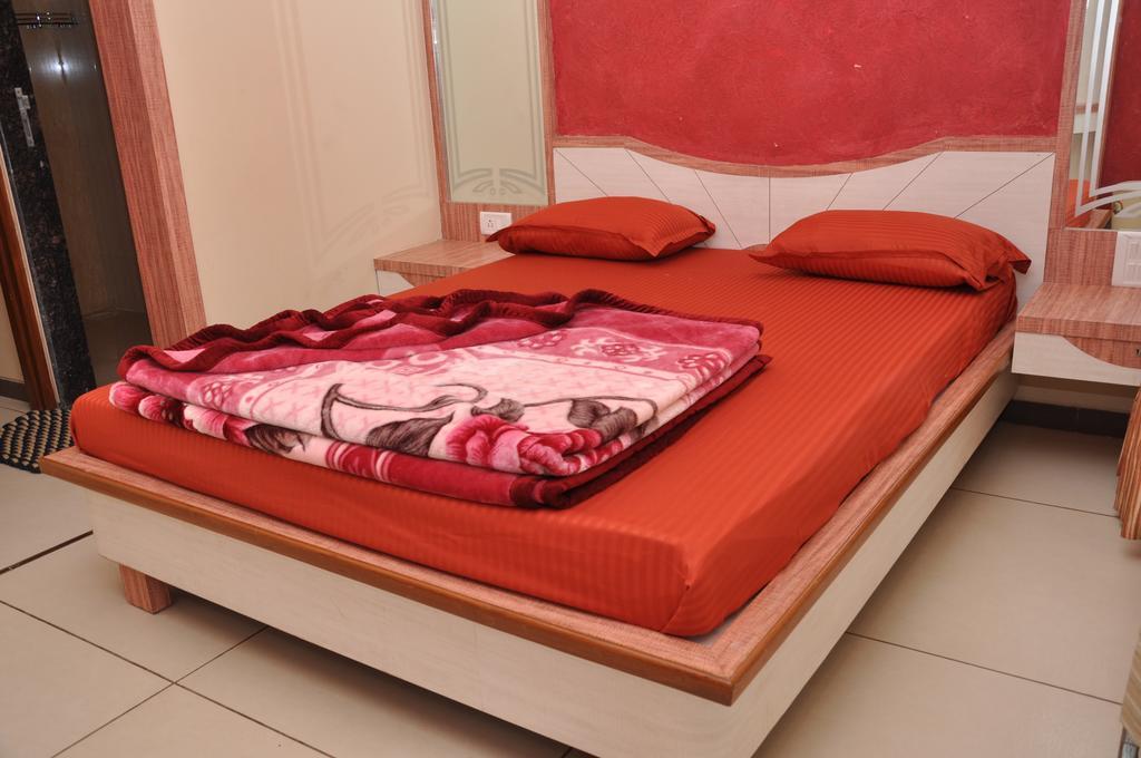 Raval Bunglow Hotel Panchgani Værelse billede