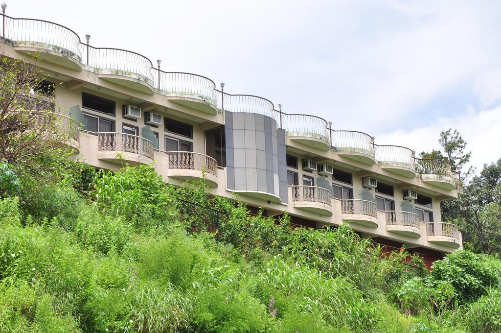 Raval Bunglow Hotel Panchgani Eksteriør billede