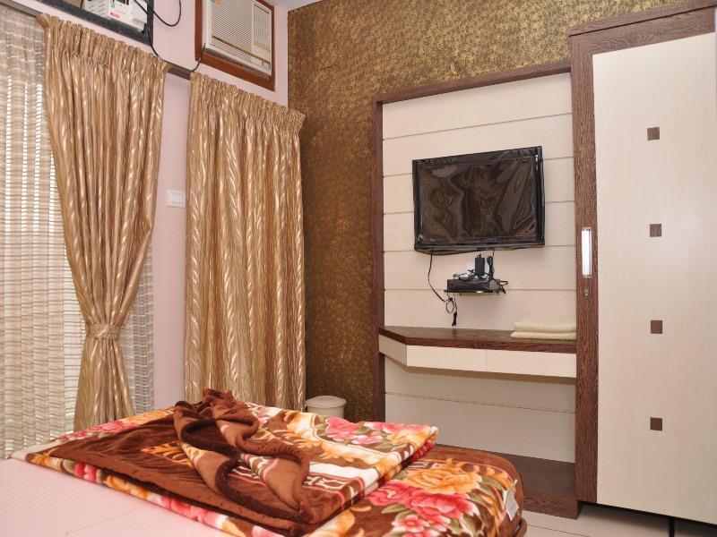 Raval Bunglow Hotel Panchgani Eksteriør billede