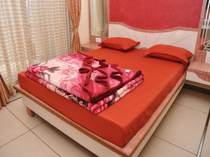 Raval Bunglow Hotel Panchgani Eksteriør billede